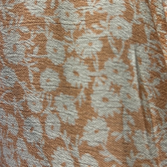 Lost and Wander swimsuit cover - Picture 6 of 7